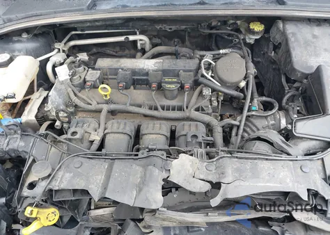 2013 Ford Focus Titanium z USA, uszkodzony, nr VIN 1FADP3J21DL107230